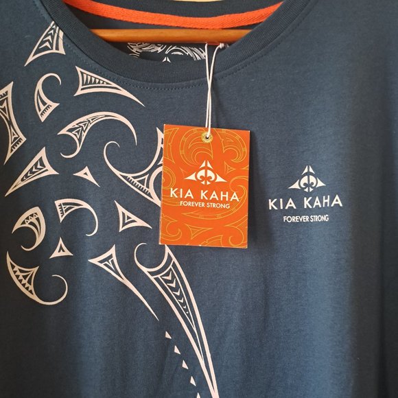 Kia Kaha Men's N Garu T Shirt Tattoo Design Crew Neck Sz XL Teal NWT - Picture 4 of 9